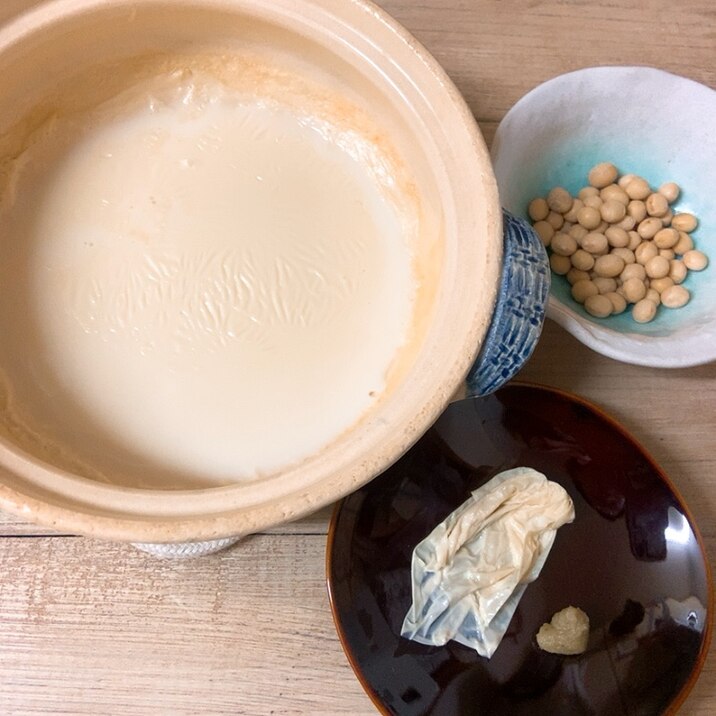 大豆de東のまるごと鍋❶豆乳鍋の前に湯葉